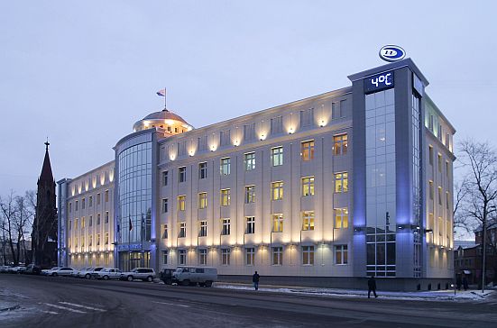 Иркутск - крупный транспортный центр. В городе имеются аэропорт, вокзал, автовокзал, два речных вокзала